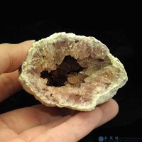 圖示-阿根廷粉紫晶洞 (Pink Amethyst Geode)