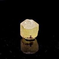 圖示-透明磷灰石晶體(Apatite)