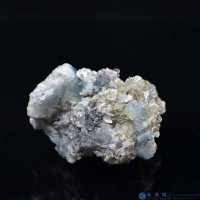 圖示-雪寶頂海藍寶晶體(Aquamarine)