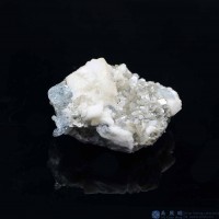 圖示-雪寶頂海藍寶晶體(Aquamarine)