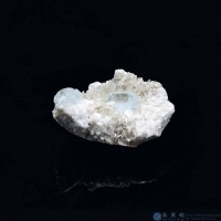 圖示-雪寶頂海藍寶晶體(Aquamarine)