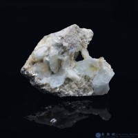 圖示-雪寶頂海藍寶晶體(Aquamarine)