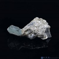 圖示-雪寶頂海藍寶晶體(Aquamarine)