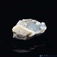 圖示-雪寶頂海藍寶晶體(Aquamarine)