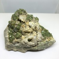 圖示-翠榴石晶體(Demantoid Garnet)