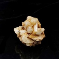 圖示-正長石晶體(Orthoclase)