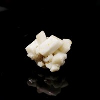 圖示-正長石晶體(Orthoclase)