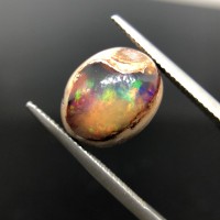 圖示-帶石火蛋白(Matrix Fire Opal)