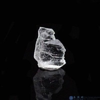 圖示-縫合水晶(Faden Quartz)