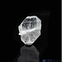 圖示-縫合水晶(Faden Quartz)