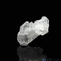 圖示-縫合水晶(Faden Quartz)