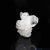 圖示-縫合水晶(Faden Quartz)