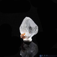 圖示-黑銀鈦晶體(Brookite in Quartz)