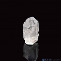 圖示-黑銀鈦晶體(Brookite in Quartz)