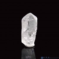 圖示-黑銀鈦晶體(Brookite in Quartz)