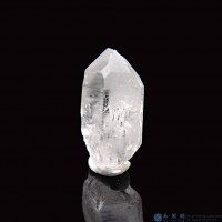 圖示-黑銀鈦晶體(Brookite in Quartz)