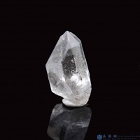 圖示-黑銀鈦晶體(Brookite in Quartz)