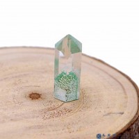 圖示-翠幽靈水晶(Emerald Green Phantom Quartz)
