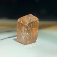 圖示-帝王拓帕石晶體(Imperial Topaz)