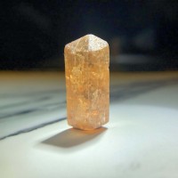 圖示-帝王拓帕石晶體(Imperial Topaz)