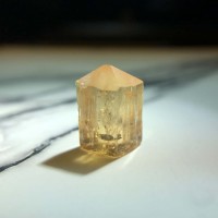 圖示-帝王拓帕石晶體(Imperial Topaz)