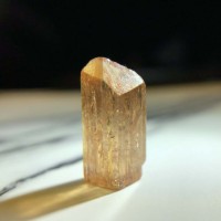 圖示-帝王拓帕石晶體(Imperial Topaz)