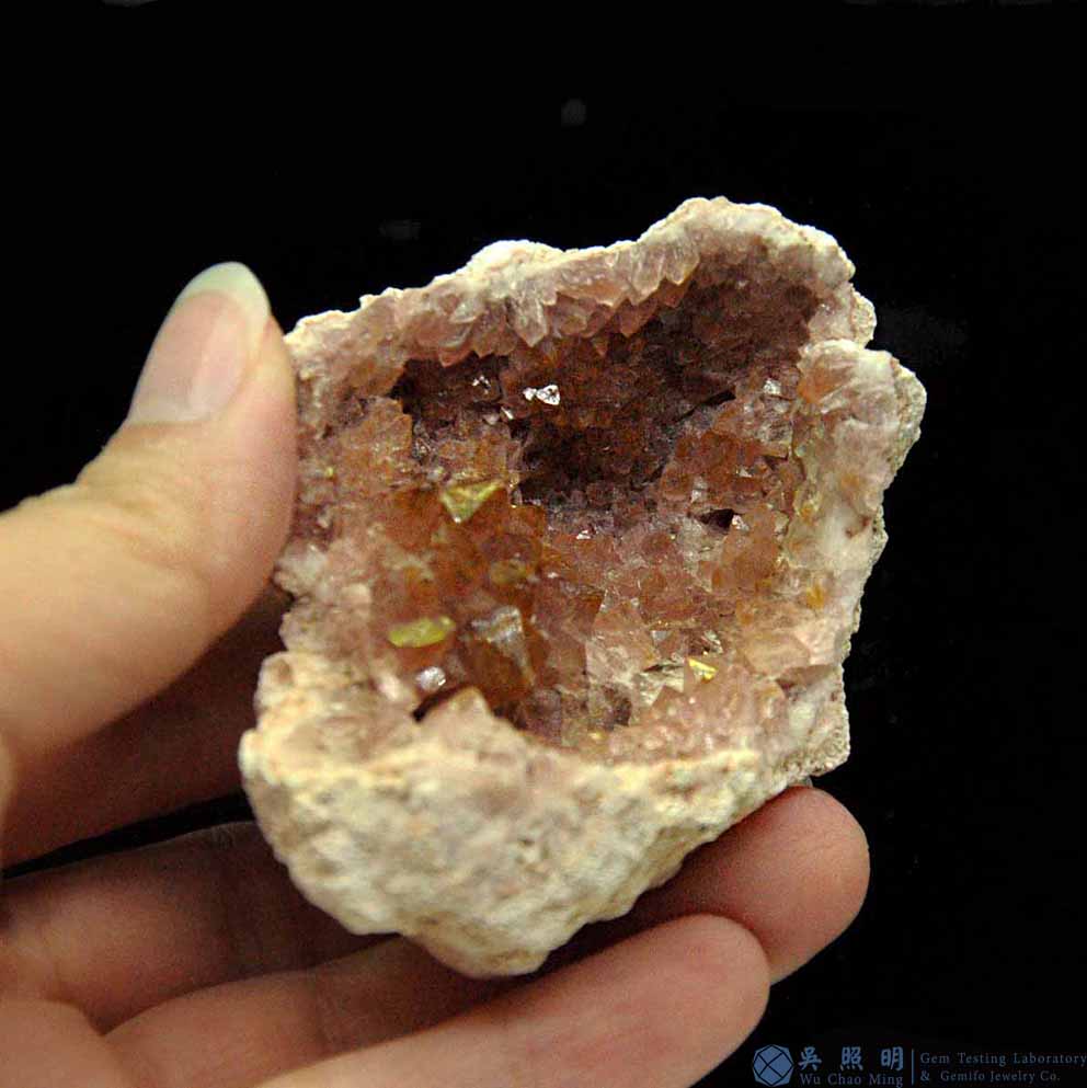 圖示-阿根廷粉紫晶洞 (Pink Amethyst Geode)