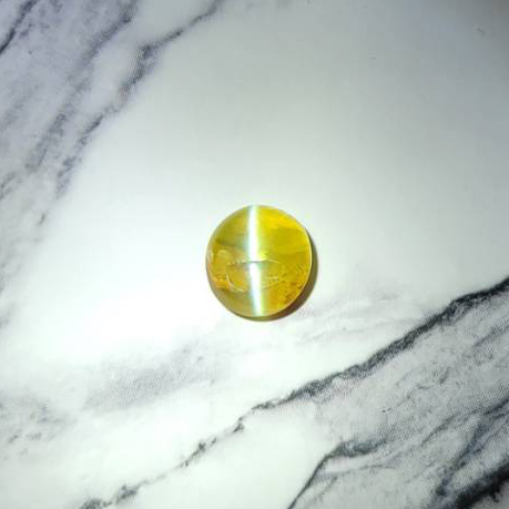 圖示-金綠貓眼裸石(Chrysoberyl cat’s eye)