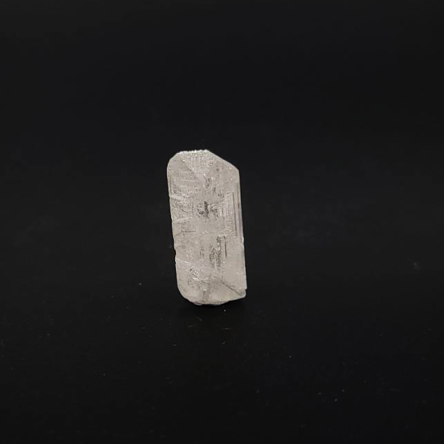 圖示-賽黃晶原石 (Danburite)