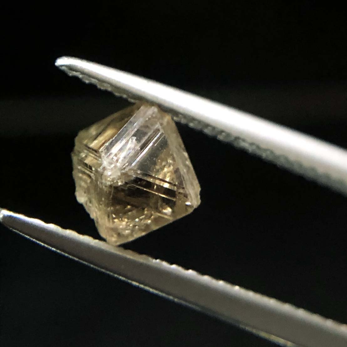 圖示-鑽石晶體(Diamond)