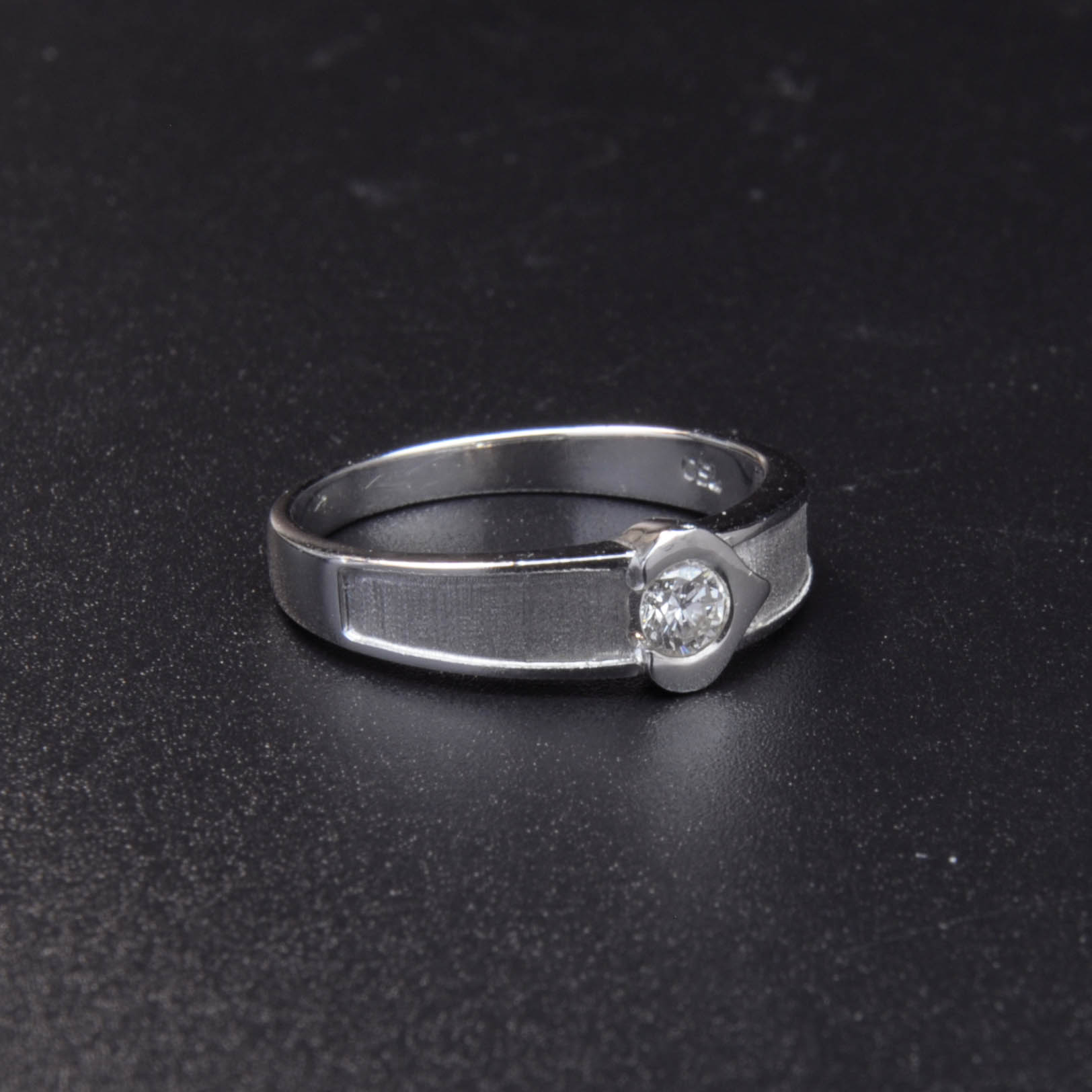 圖示-鑽石經典白K金戒指(Diamond Ring)