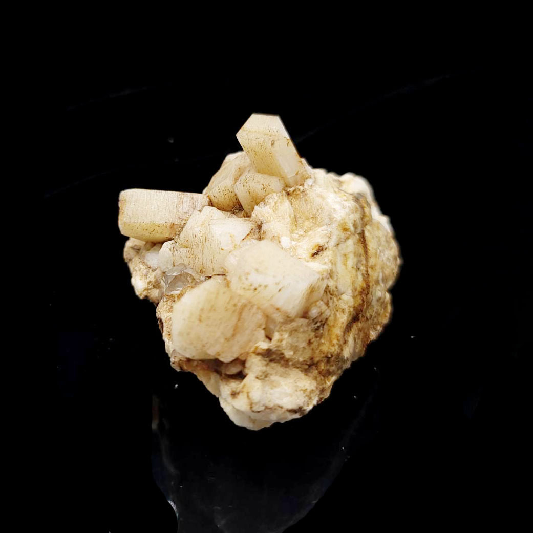 圖示-正長石晶體(Orthoclase)