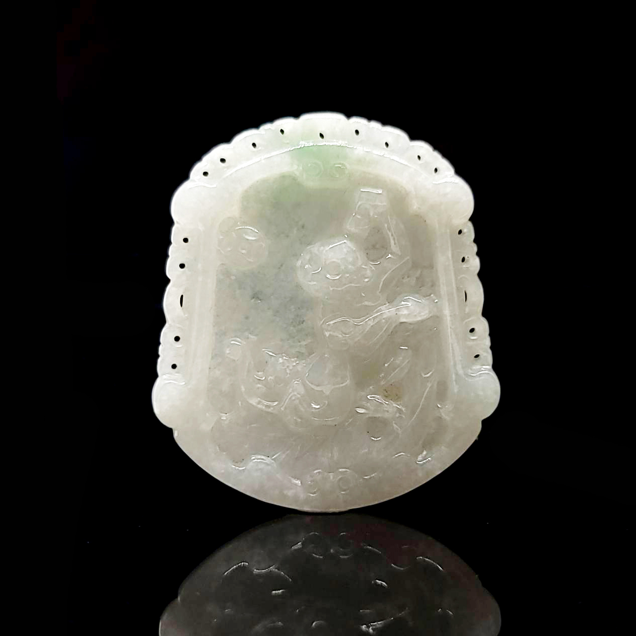 圖示-翡翠/玉猴玻璃種吊墜(Jadeite Pendant)