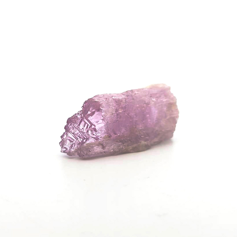 圖示-紫鋰輝石原石 (Kunzite)