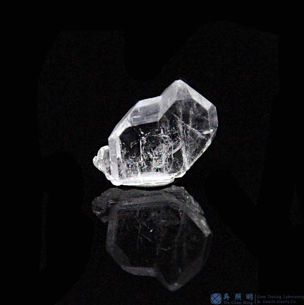 圖示-縫合水晶(Faden Quartz)