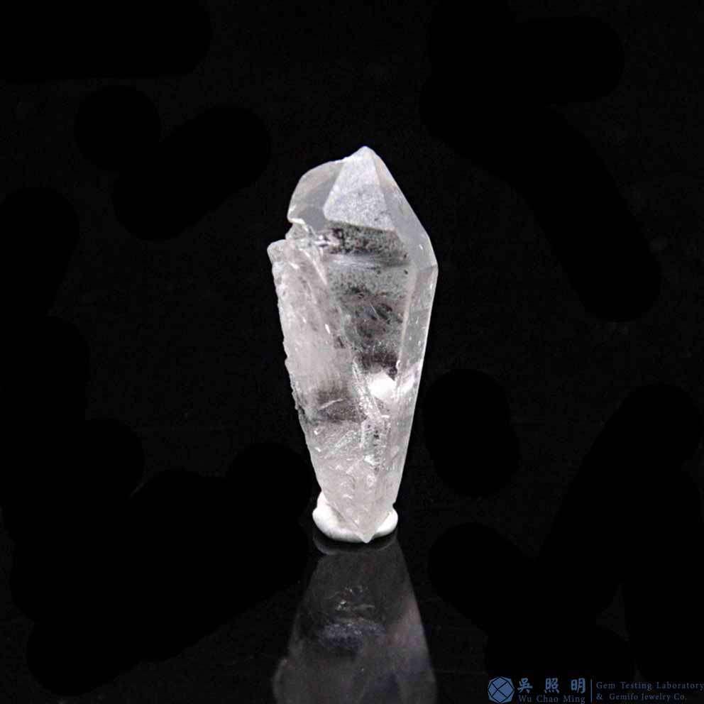 圖示-黑銀鈦晶體(Brookite in Quartz)