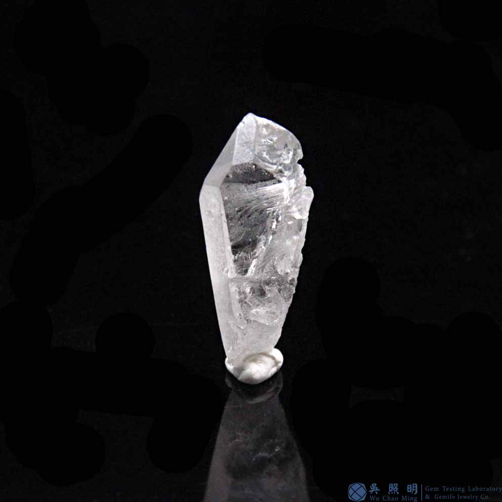 圖示-黑銀鈦晶體(Brookite in Quartz)