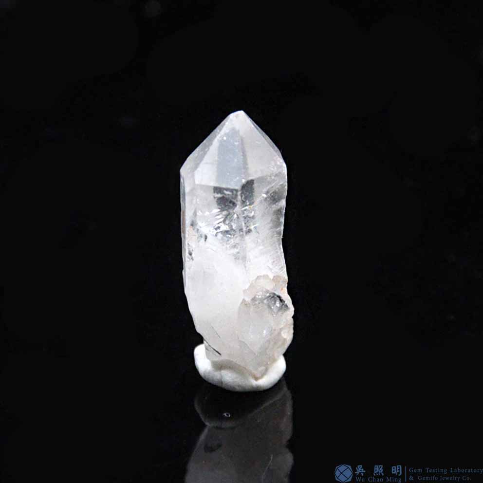 圖示-黑銀鈦晶體(Brookite in Quartz)