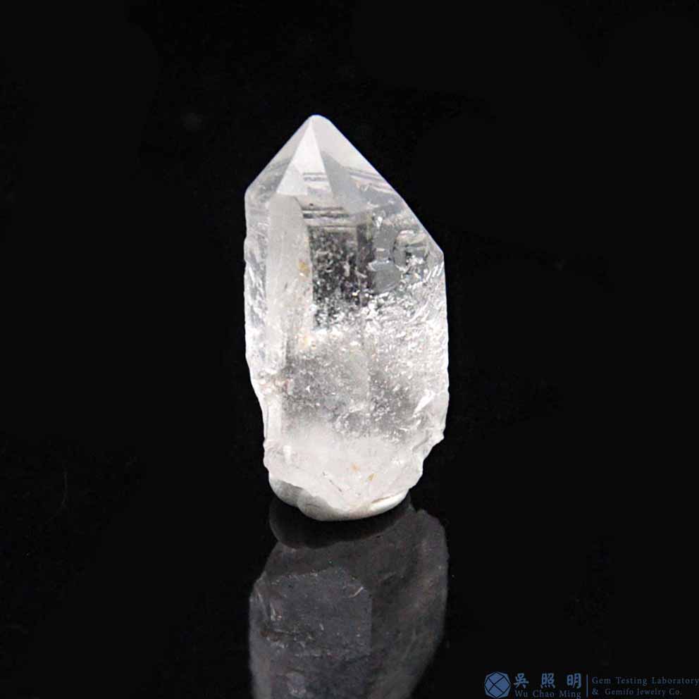 圖示-黑銀鈦晶體(Brookite in Quartz)