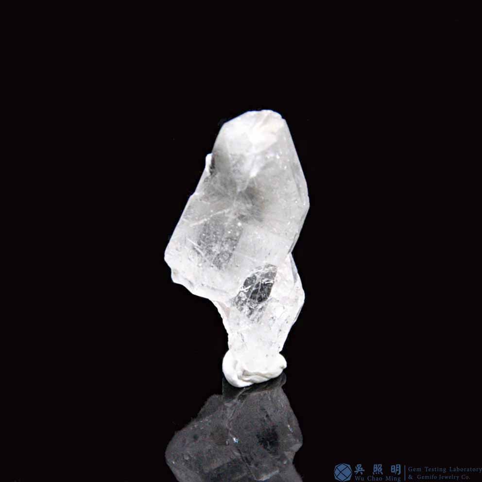 圖示-黑銀鈦晶體(Brookite in Quartz)