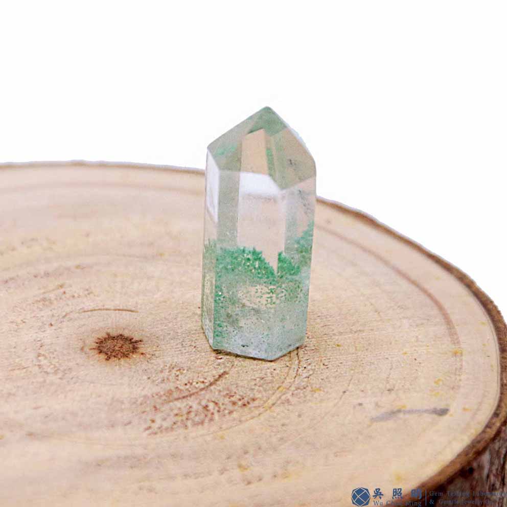 圖示-翠幽靈水晶(Emerald Green Phantom Quartz)