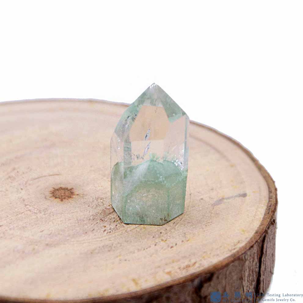 圖示-翠幽靈水晶(Emerald Green Phantom Quartz)