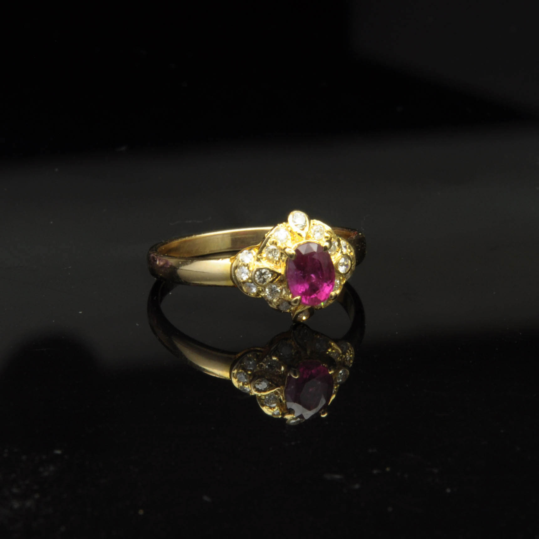圖示-紅寶鑽石黃K金戒指 (Ruby Ring)