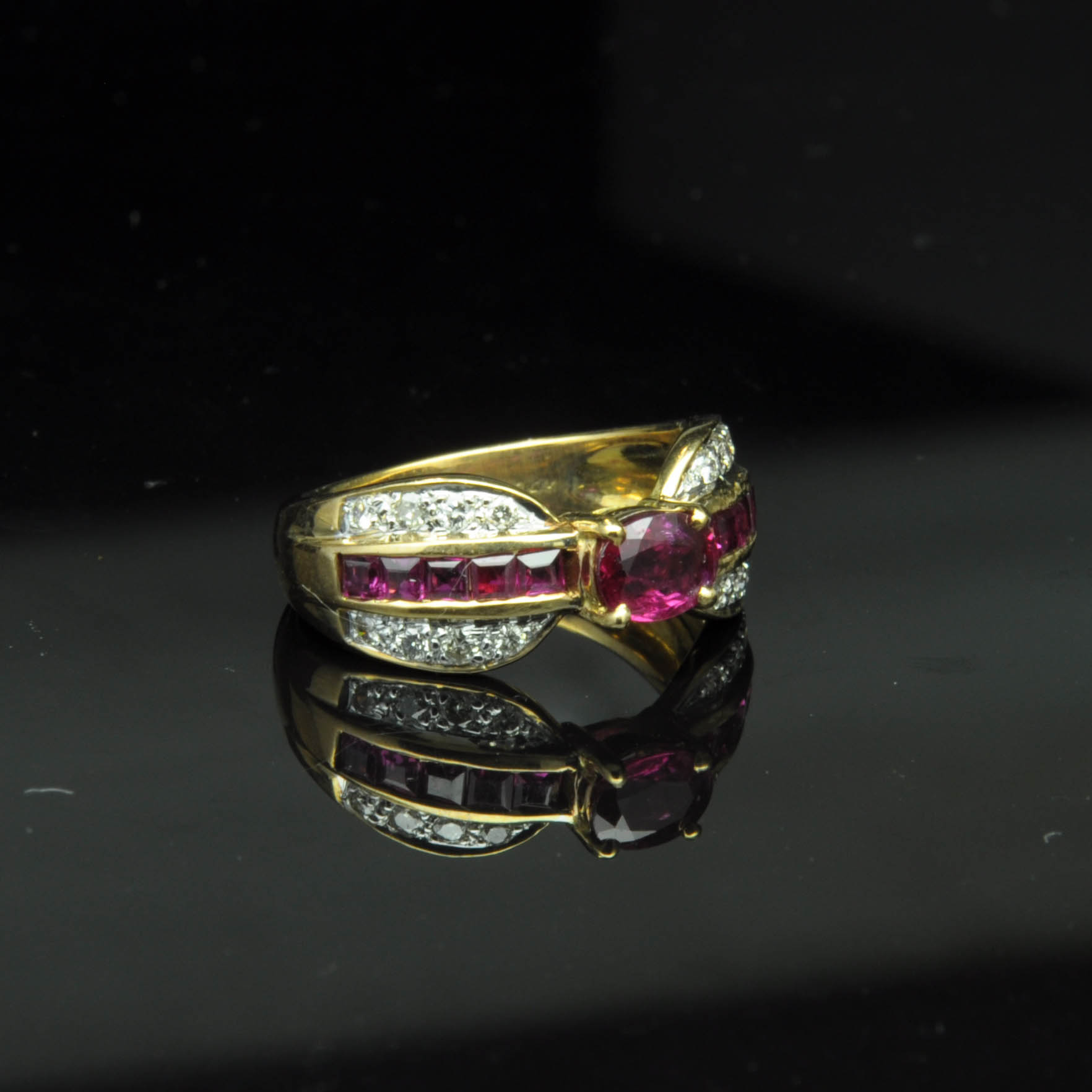 圖示-紅寶鑽石黃K金戒指(Ruby Ring)