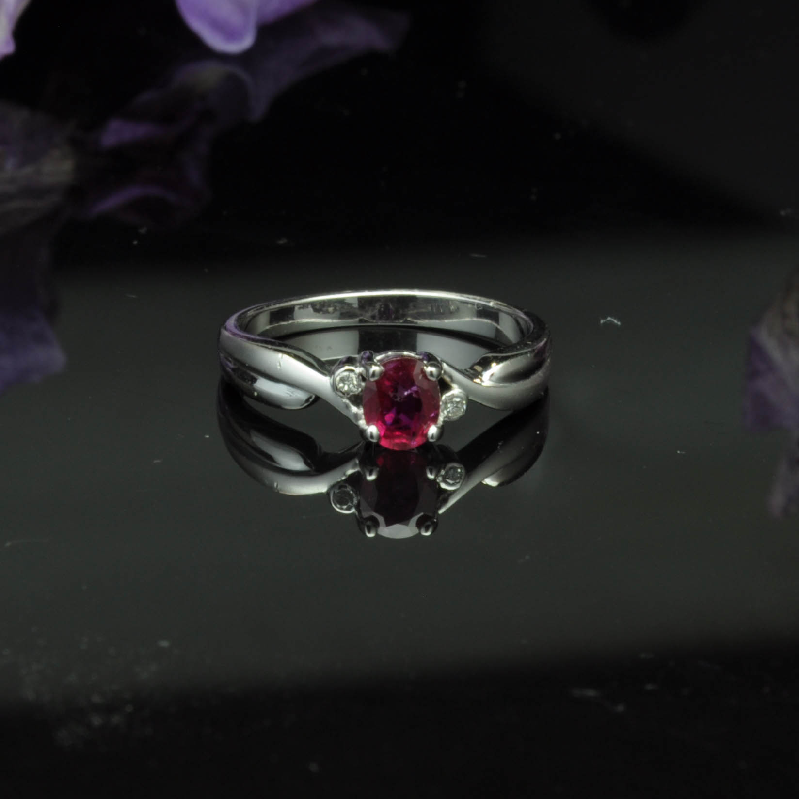圖示-紅寶鑽石白K金戒指(Ruby Ring)