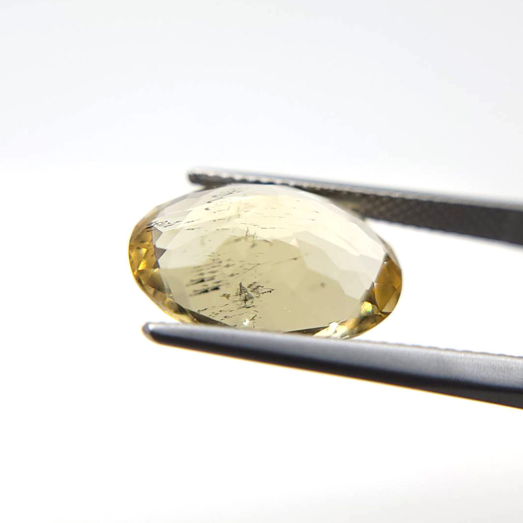 黃色方柱石(Scapolite)