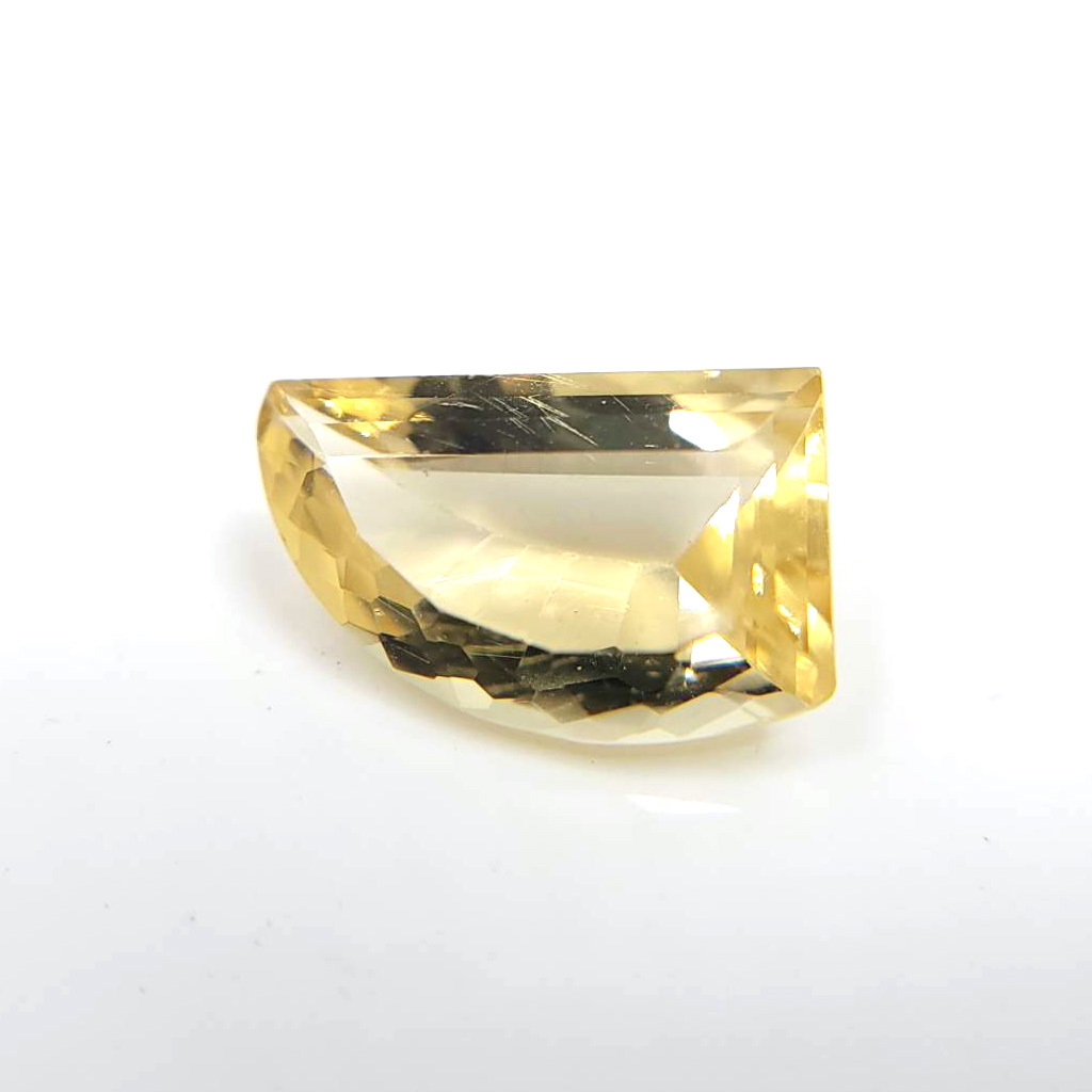 Scapolite 方柱石