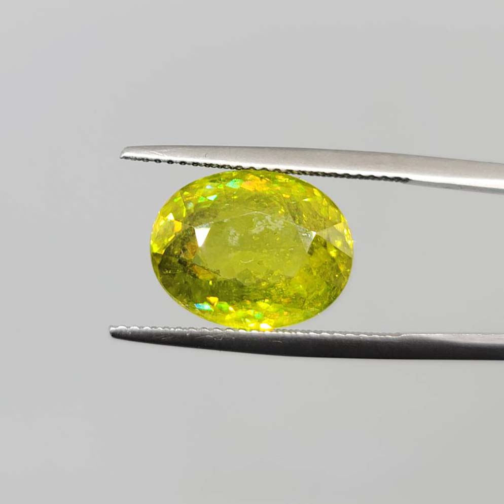 榍石裸石(Sphene)