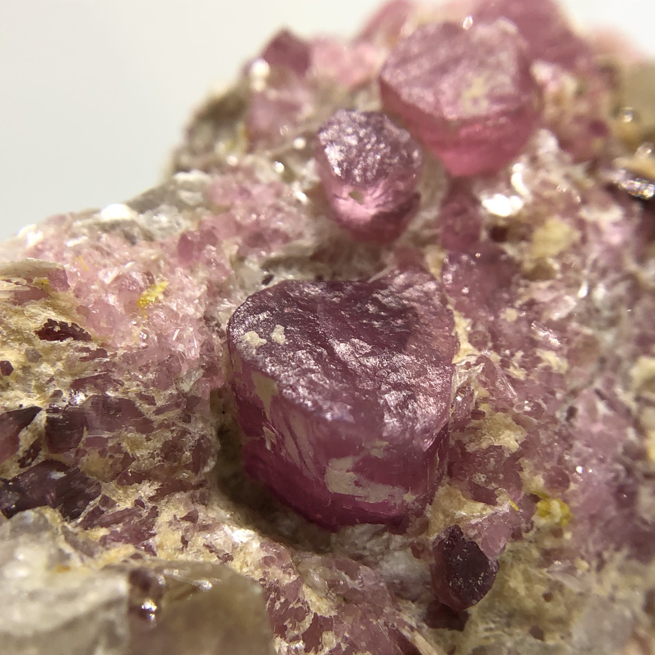 圖示-電氣石/碧璽晶體(Tourmaline)