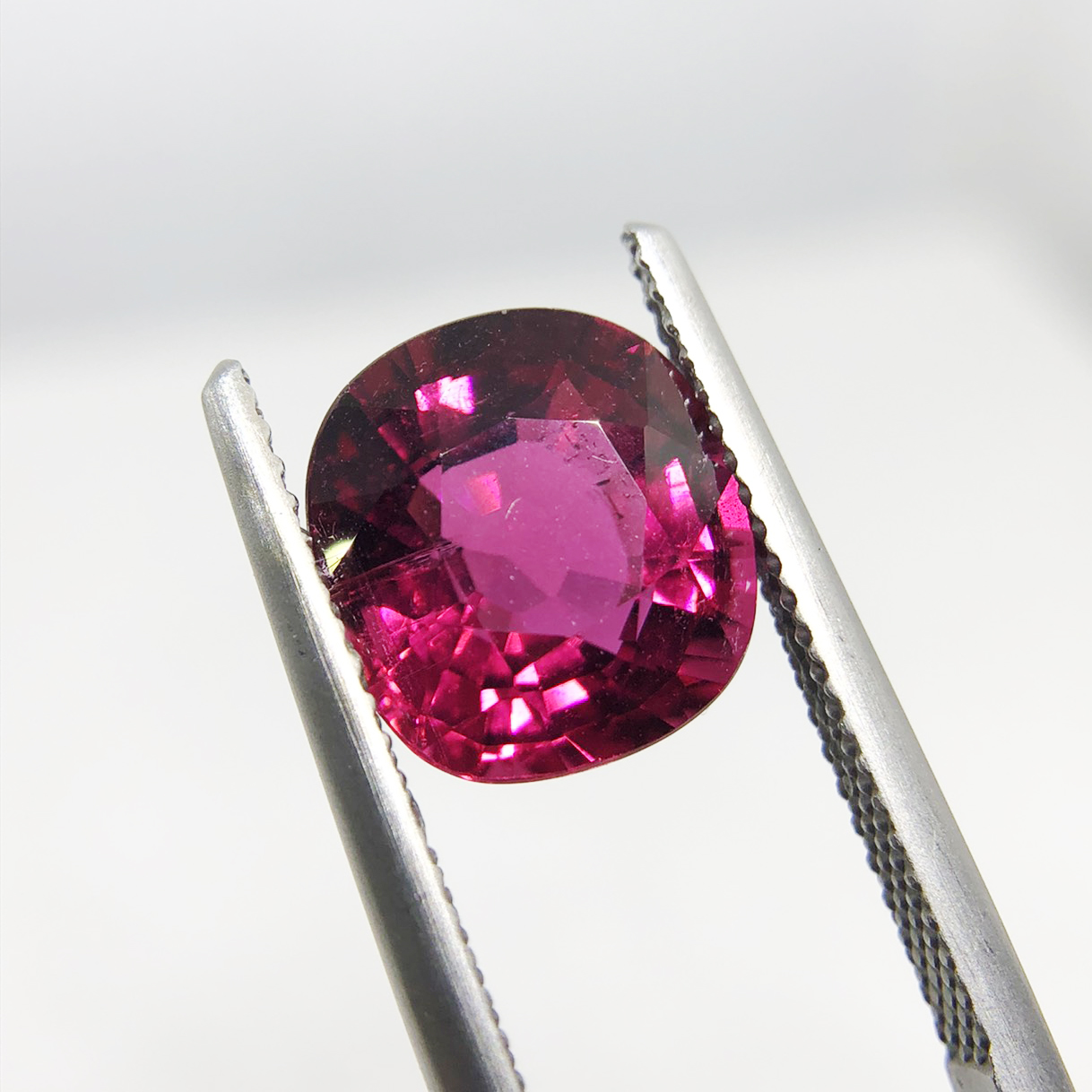 圖示-紅寶碧璽裸石(Red Tourmaline/Tourmaline)